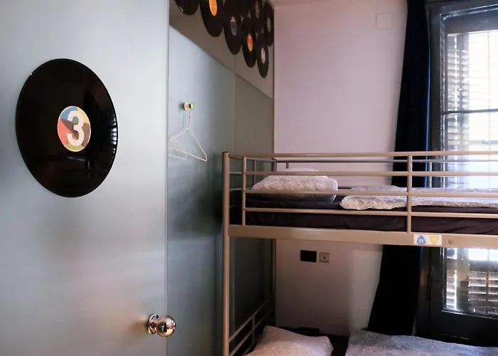 Hostel Alternative Creative Youth Barcelona