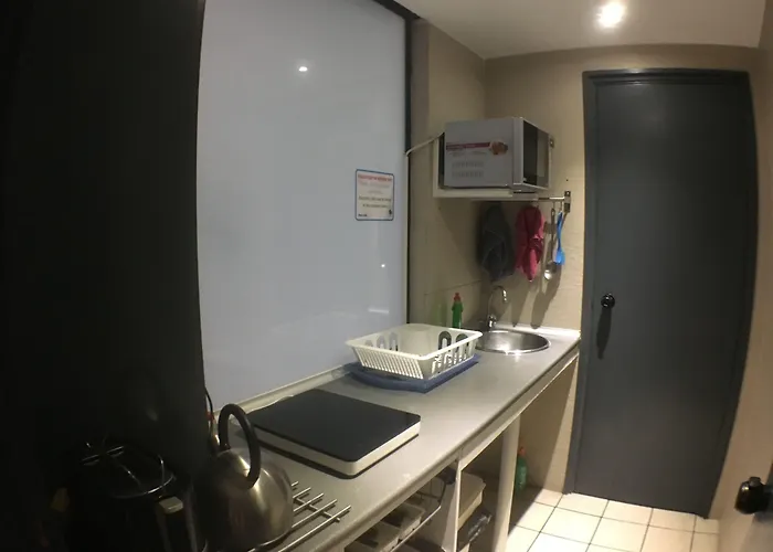Alternative Creative Youth Hostel